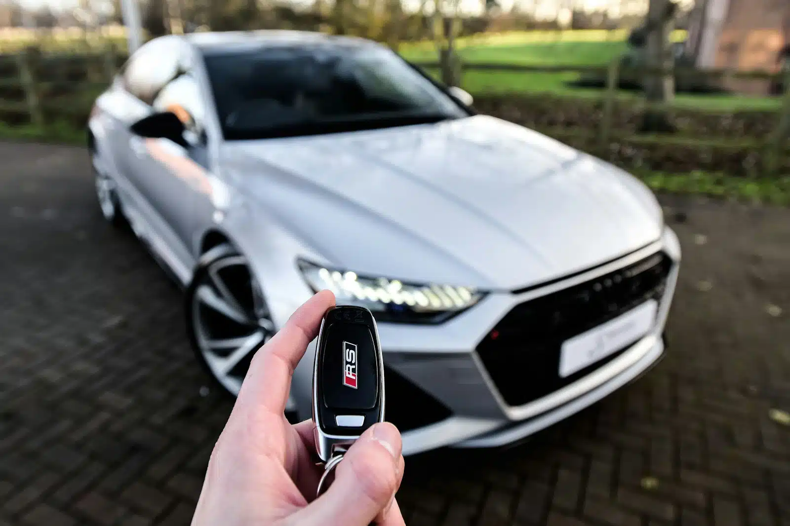 une voiture neuve